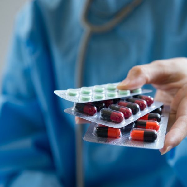 doctor-give-you-medicines_1150-13843 doctor-give-you-medicines_1150-13843